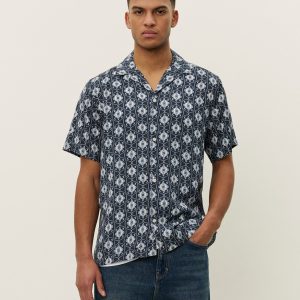 Ornament SS Shirt